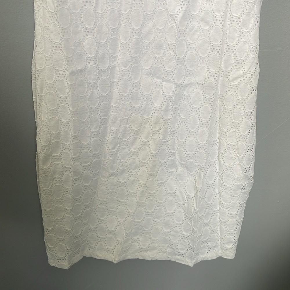 Isaac Mizrahi Large white eyelet round neckline mini bodycon dress romance - Picture 3 of 8